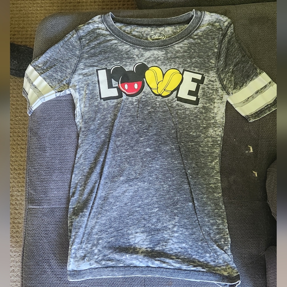 Disney Love heathered t-shirt